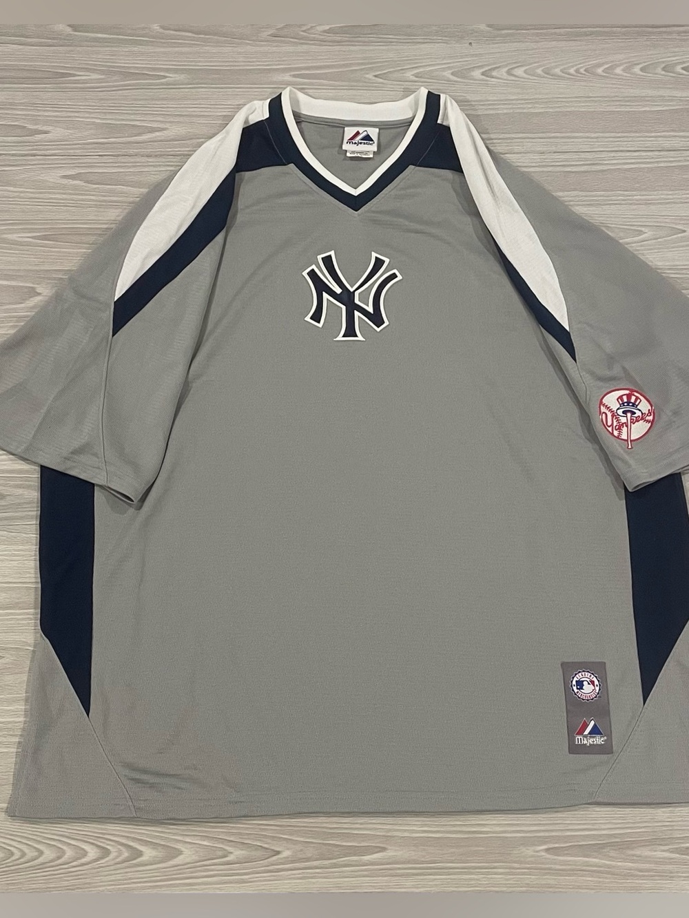 Vintage Majestic New York Yankees MLB Pullover Jersey Gray Men’s Size XL